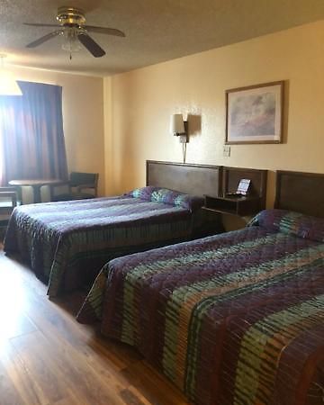Luxury Inn Cheyenne Ngoại thất bức ảnh