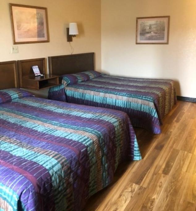 Luxury Inn Cheyenne Ngoại thất bức ảnh
